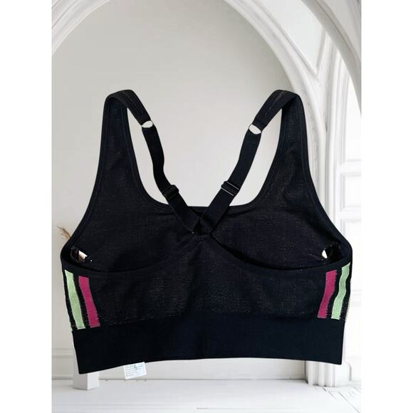 Fabletics Women's Ainsley Seamless Low Impact Sports Bra Black Small New NWT - Picture 10 of 10